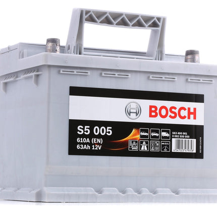 BOSCH Starterbatterie 12V 563 400 061 63Ah S5 005 H5