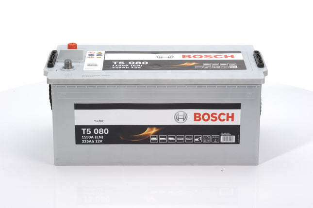 Bosch Starterbatterie 12V 725 103 115 225Ah, T5 080