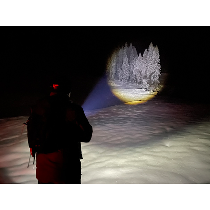 LED-Taschenlampe SPOT PRO LONG RANGE 5255 - Hischier Auto AG