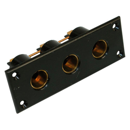 Einbau-Dreifach-DIN-Steckdose