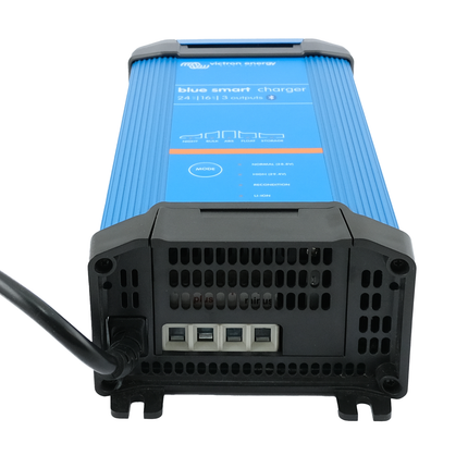 Victron - Batterieladegerät 12 V 15 A, IP22 BlueSmart12V15A/3 - Hischier Auto AG