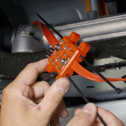 K&K Autarke Hochspannung Marderschutz mit Kontaktbürsten M9700 - Hischier Auto AG