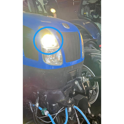 LED Arbeitsscheinwerfer Einbau New Holland 12 V