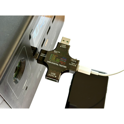 USB-Steckdosen Prüfgerät mit grafischem Display USBPT - Hischier Auto AG